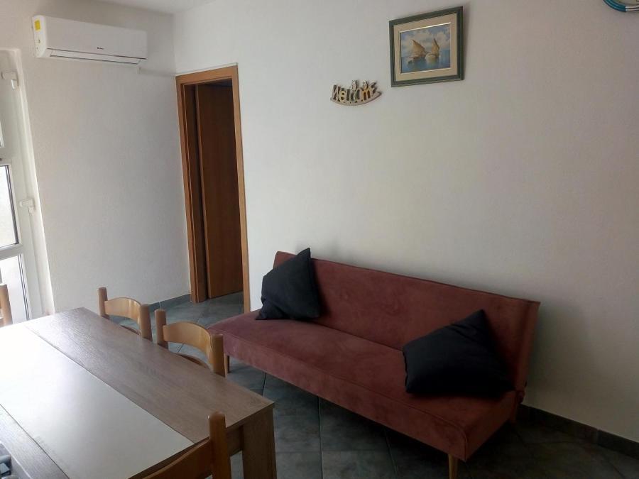 Apartmani Paulo Вис Екстериор снимка